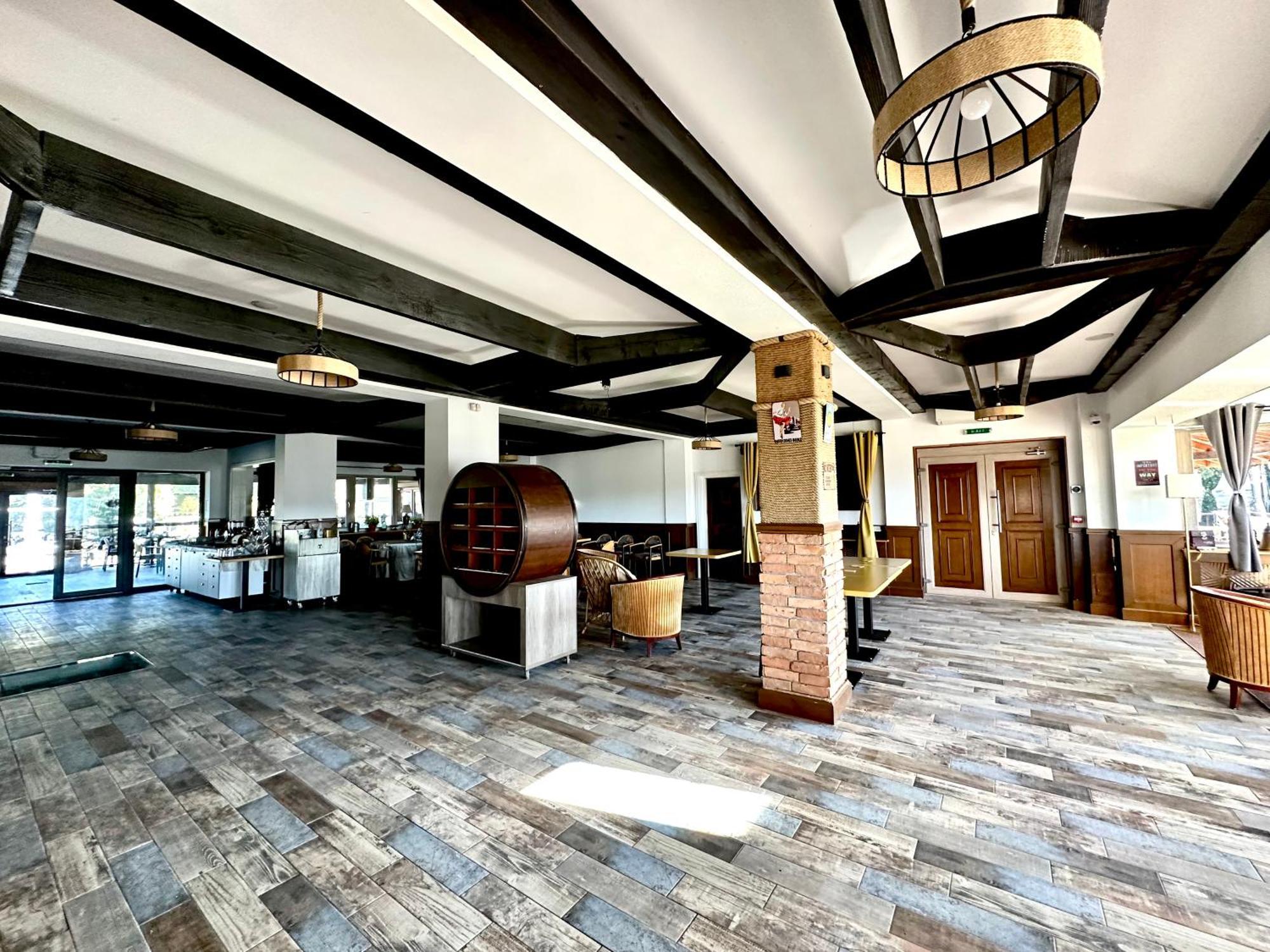 Marada Felix Hotel Hidişelul-de Sus Exterior foto